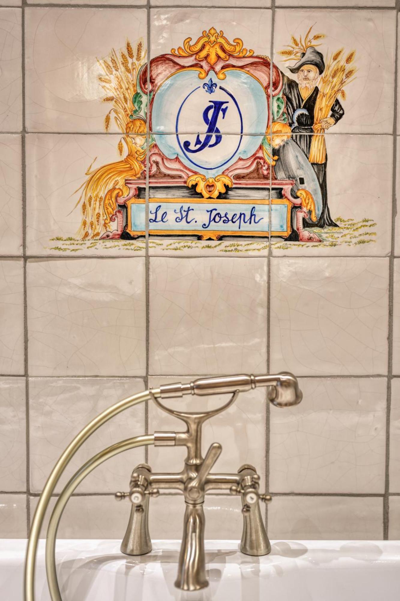 Le Saint Joseph Hotel Корчевел Екстериор снимка